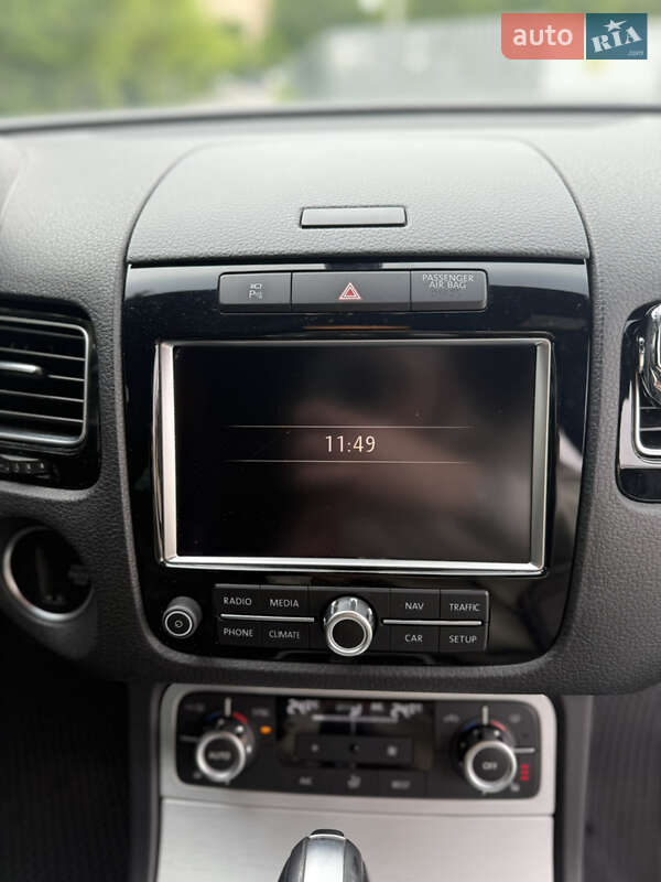 Позашляховик / Кросовер Volkswagen Touareg 2014 в Вінниці