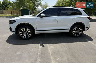 Внедорожник / Кроссовер Volkswagen Touareg 2018 в Черноморске