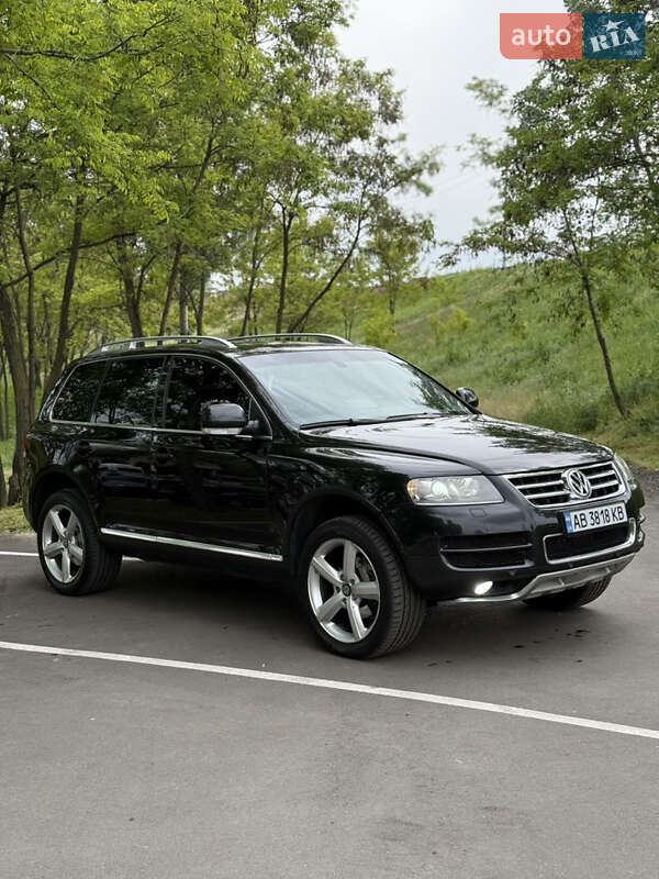 Внедорожник / Кроссовер Volkswagen Touareg 2006 в Киеве