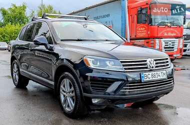Позашляховик / Кросовер Volkswagen Touareg 2015 в Львові