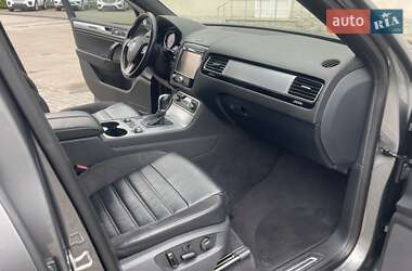 Внедорожник / Кроссовер Volkswagen Touareg 2016 в 