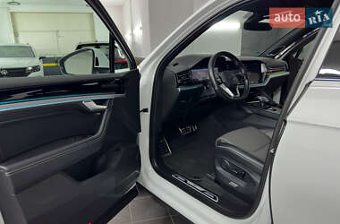 Внедорожник / Кроссовер Volkswagen Touareg 2022 в 