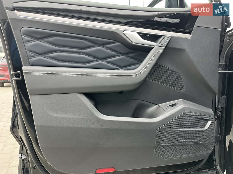 Позашляховик / Кросовер Volkswagen Touareg 2024 в Хмельницькому