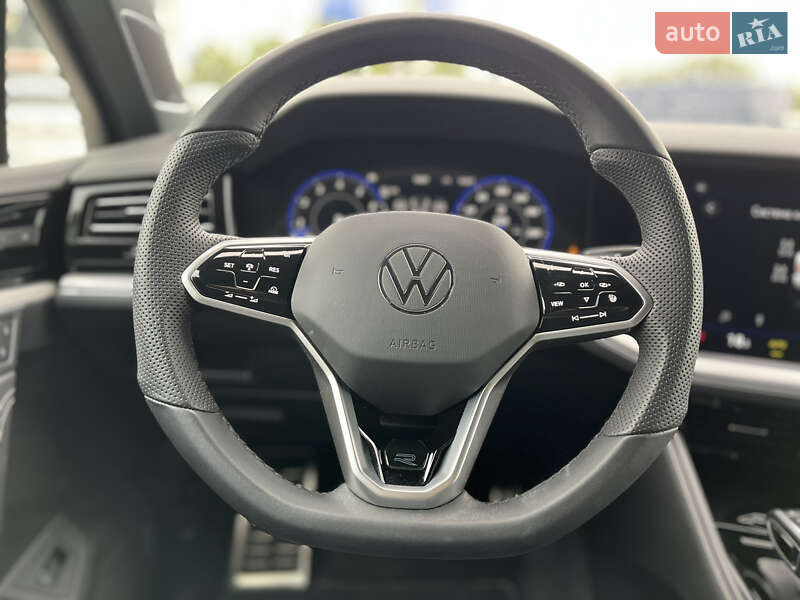 Позашляховик / Кросовер Volkswagen Touareg 2024 в Хмельницькому