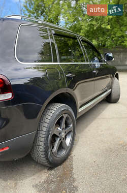 Позашляховик / Кросовер Volkswagen Touareg 2007 в 