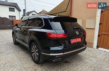 Внедорожник / Кроссовер Volkswagen Touareg 2020 в 