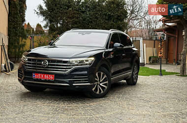 Внедорожник / Кроссовер Volkswagen Touareg 2020 в 