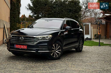 Внедорожник / Кроссовер Volkswagen Touareg 2020 в 