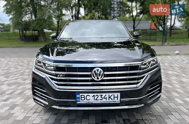 Позашляховик / Кросовер Volkswagen Touareg 2019 в 