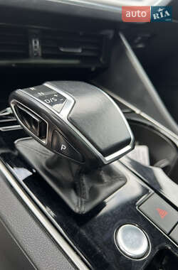 Позашляховик / Кросовер Volkswagen Touareg 2019 в 