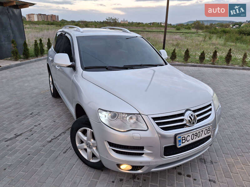 Внедорожник / Кроссовер Volkswagen Touareg 2008 в 
