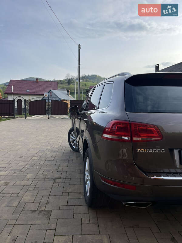 Внедорожник / Кроссовер Volkswagen Touareg 2014 в Славском