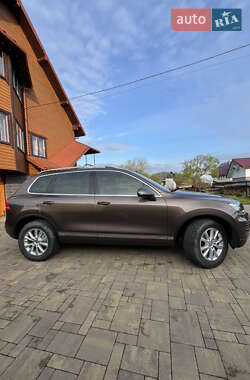 Внедорожник / Кроссовер Volkswagen Touareg 2014 в Славском