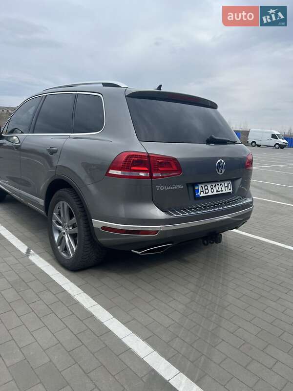 Внедорожник / Кроссовер Volkswagen Touareg 2014 в Виннице