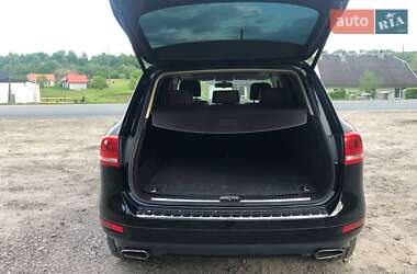 Внедорожник / Кроссовер Volkswagen Touareg 2013 в 