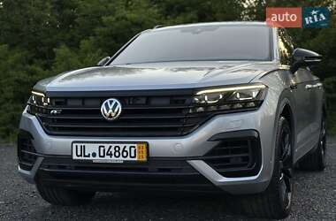 Позашляховик / Кросовер Volkswagen Touareg 2020 в Гнівані