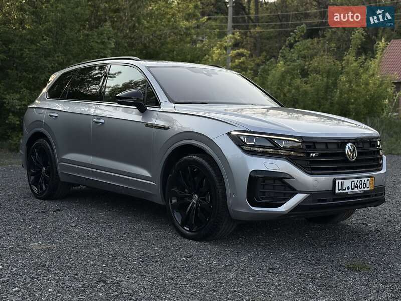 Позашляховик / Кросовер Volkswagen Touareg 2020 в Гнівані