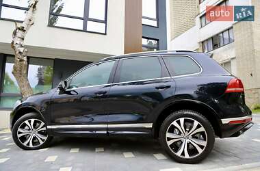 Внедорожник / Кроссовер Volkswagen Touareg 2016 в 