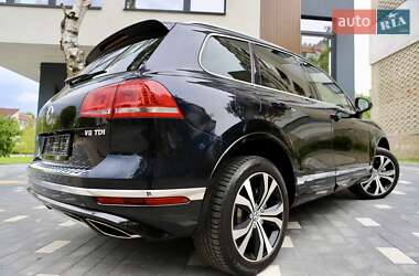 Внедорожник / Кроссовер Volkswagen Touareg 2016 в 