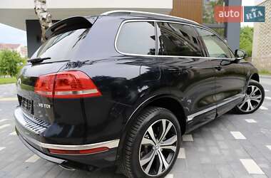 Внедорожник / Кроссовер Volkswagen Touareg 2016 в 