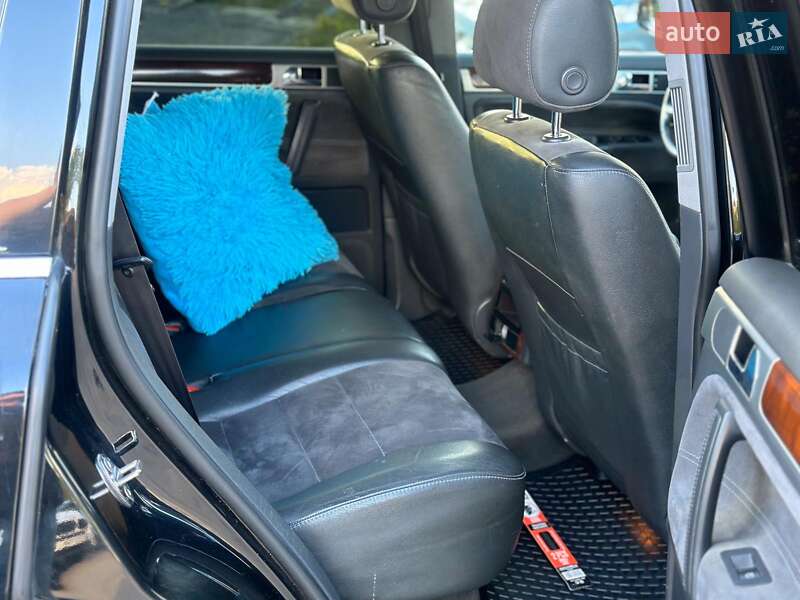Позашляховик / Кросовер Volkswagen Touareg 2008 в Вінниці