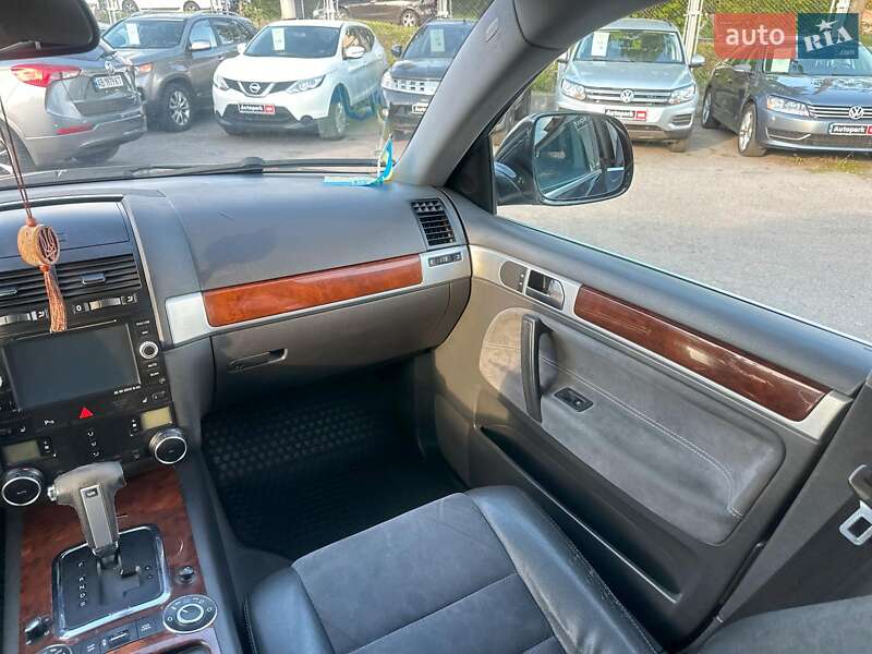 Позашляховик / Кросовер Volkswagen Touareg 2008 в Вінниці