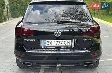 Внедорожник / Кроссовер Volkswagen Touareg 2012 в 