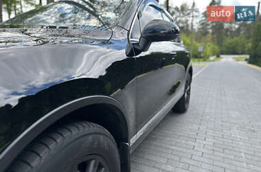 Внедорожник / Кроссовер Volkswagen Touareg 2012 в 