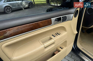 Позашляховик / Кросовер Volkswagen Touareg 2007 в 
