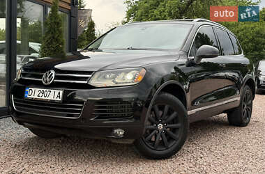 Позашляховик / Кросовер Volkswagen Touareg 2012 в 