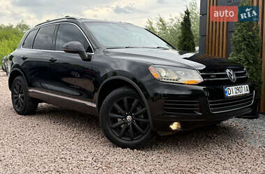 Позашляховик / Кросовер Volkswagen Touareg 2012 в 