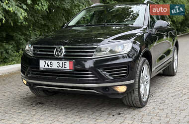 Внедорожник / Кроссовер Volkswagen Touareg 2017 в 