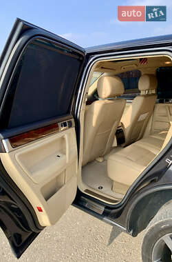Позашляховик / Кросовер Volkswagen Touareg 2004 в 