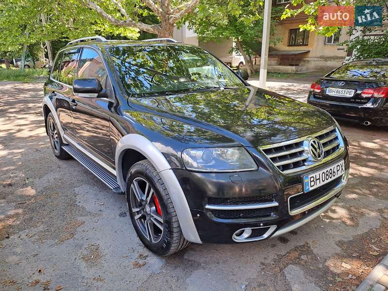 Внедорожник / Кроссовер Volkswagen Touareg 2007 в Измаиле