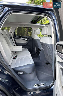 Внедорожник / Кроссовер Volkswagen Touareg 2024 в 