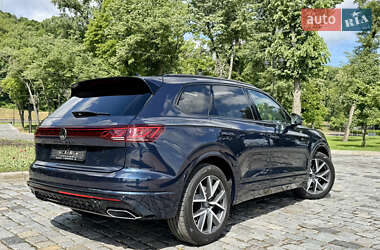 Внедорожник / Кроссовер Volkswagen Touareg 2024 в 