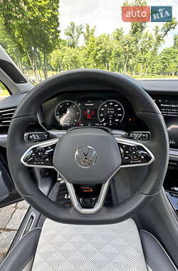 Внедорожник / Кроссовер Volkswagen Touareg 2024 в 
