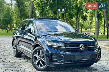 Внедорожник / Кроссовер Volkswagen Touareg 2024 в 