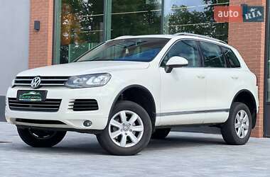 Внедорожник / Кроссовер Volkswagen Touareg 2010 в Киеве