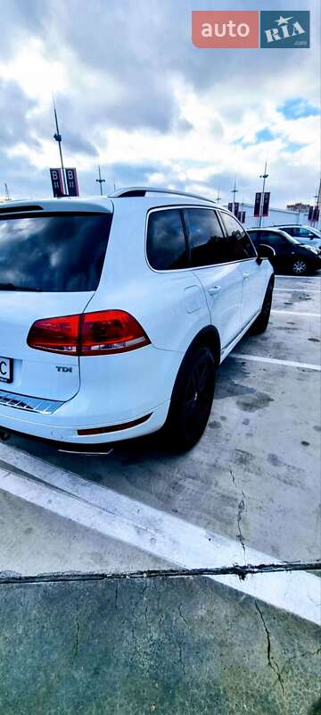 Внедорожник / Кроссовер Volkswagen Touareg 2013 в Киеве фото 8 Внедорожник / Кроссовер Volkswagen Touareg 2013 в Киеве