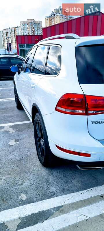 Внедорожник / Кроссовер Volkswagen Touareg 2013 в Киеве фото 9 Внедорожник / Кроссовер Volkswagen Touareg 2013 в Киеве