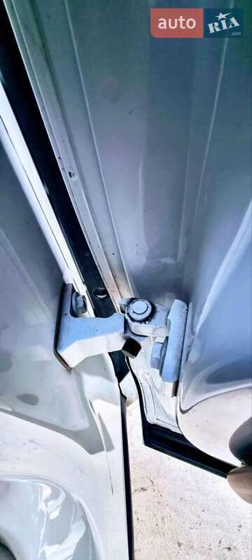 Внедорожник / Кроссовер Volkswagen Touareg 2013 в Киеве фото 29 Внедорожник / Кроссовер Volkswagen Touareg 2013 в Киеве