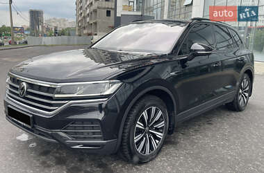 Внедорожник / Кроссовер Volkswagen Touareg 2021 в Харькове