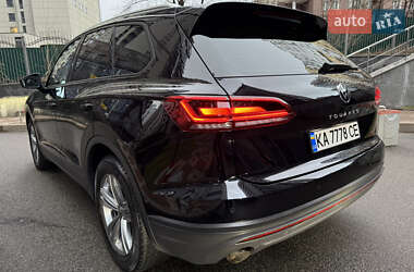 Позашляховик / Кросовер Volkswagen Touareg 2021 в 