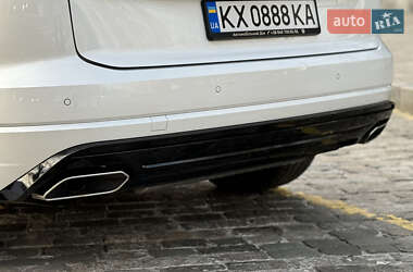 Внедорожник / Кроссовер Volkswagen Touareg 2020 в 