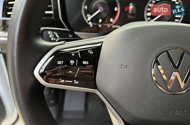 Внедорожник / Кроссовер Volkswagen Touareg 2020 в 