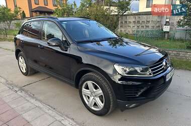 Позашляховик / Кросовер Volkswagen Touareg 2017 в Києві