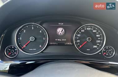 Позашляховик / Кросовер Volkswagen Touareg 2017 в 