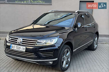 Внедорожник / Кроссовер Volkswagen Touareg 2015 в Мукачево