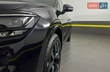 Внедорожник / Кроссовер Volkswagen Touareg 2022 в 